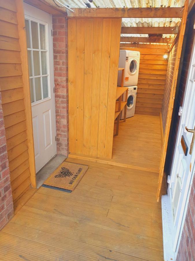 Sherwood Bungalow 3 Bedroom Entire Property Boston Exterior foto